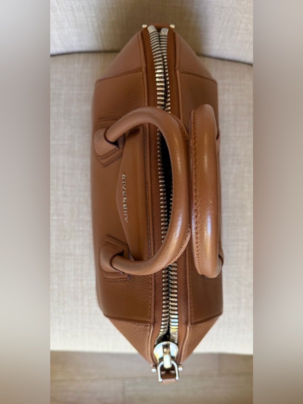 Givenchy Antigona Small in highly sought after Tan Color - Picture 6 of 11